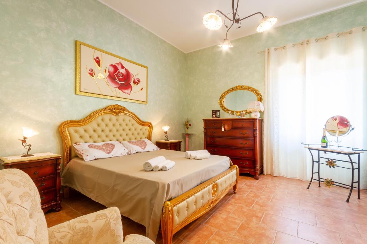 Air-Conditioned Villa In Porto Cesareo With Parking And Bicycles Exterior photo