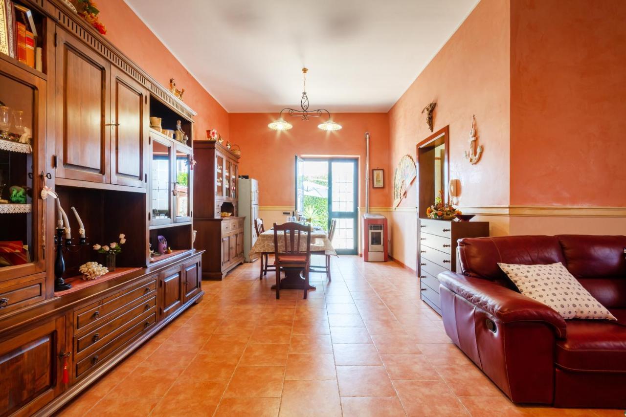 Air-Conditioned Villa In Porto Cesareo With Parking And Bicycles Exterior photo