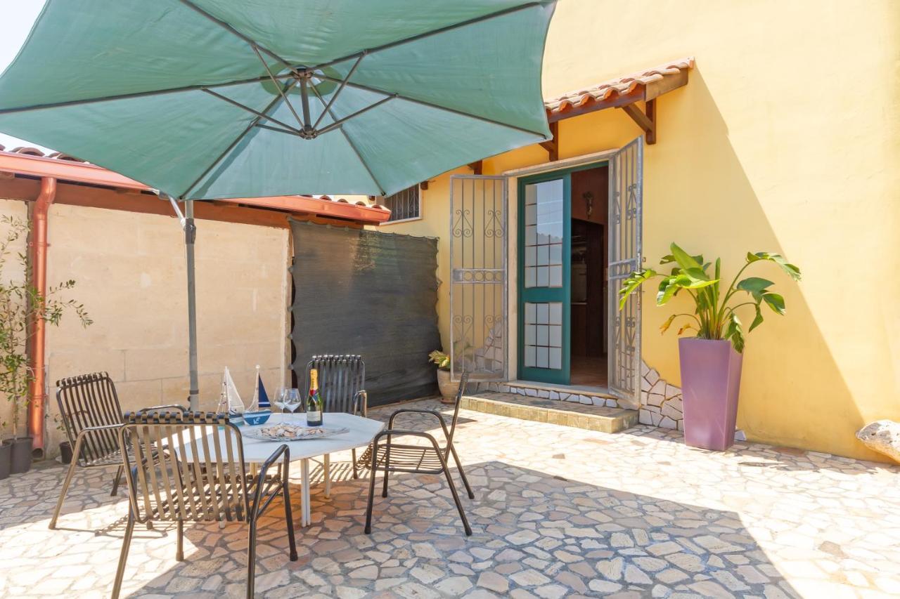 Air-Conditioned Villa In Porto Cesareo With Parking And Bicycles Exterior photo